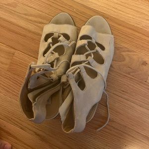 Steve Madden suede heels